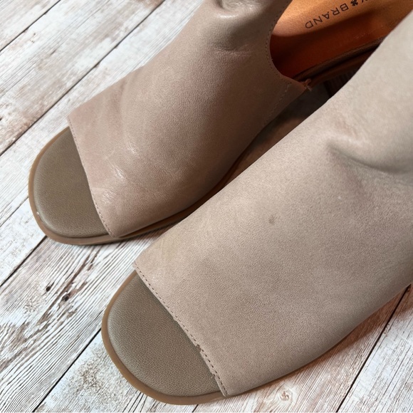 💚Lucky Brand NWT Tarrinax heels - Picture 10 of 11